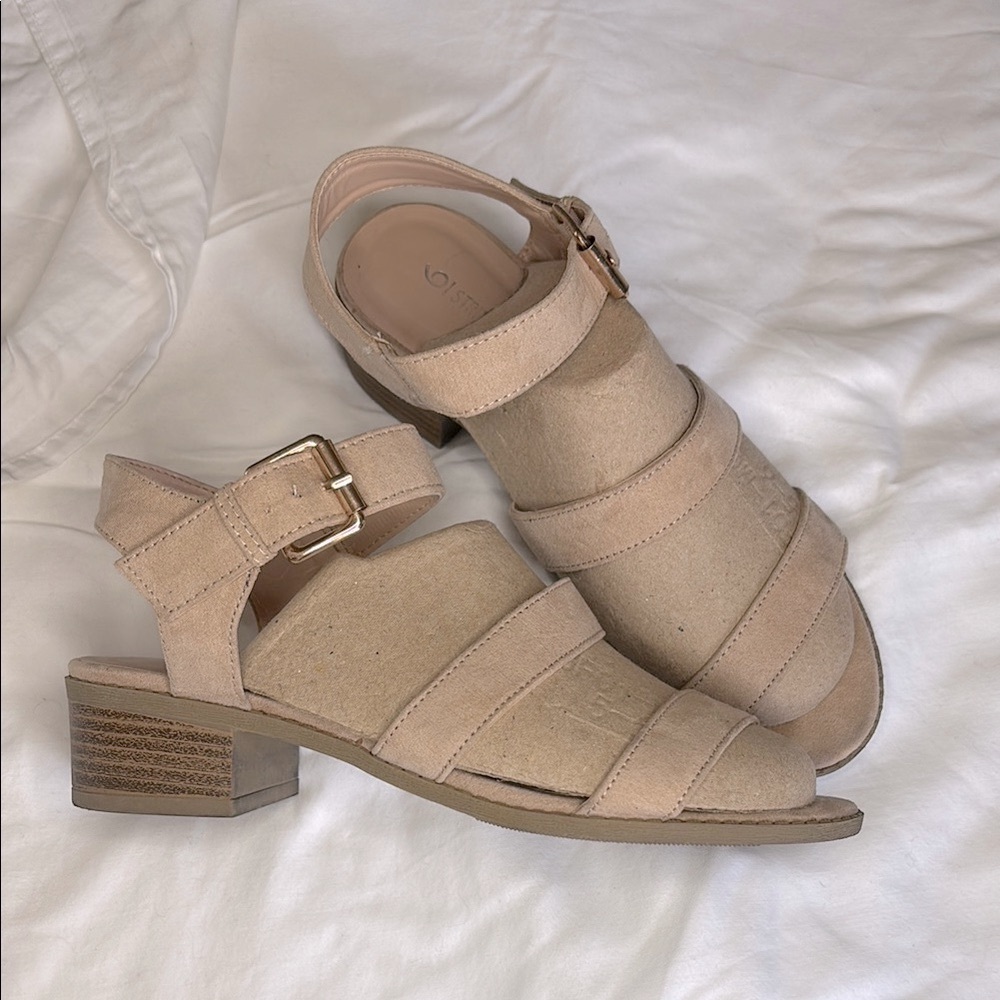 Women's Tan Sandals